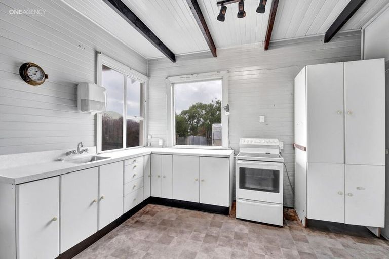 Photo of property in 2/6 Drake Street, New Brighton, Christchurch, 8061