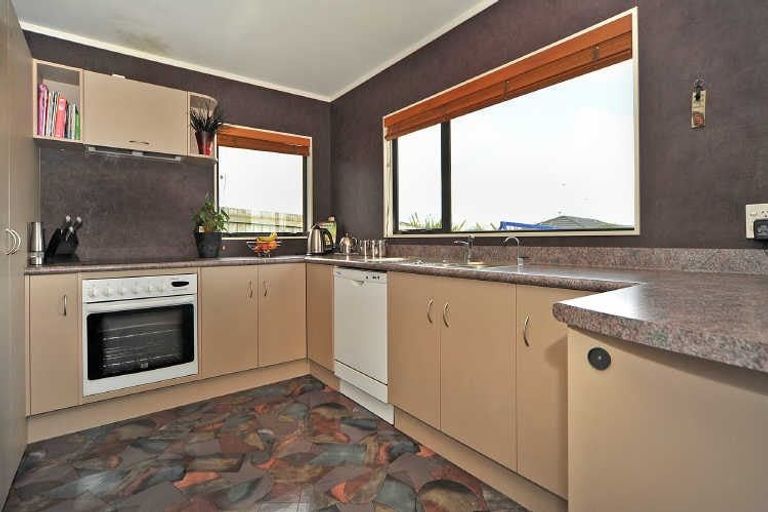 Photo of property in 75 Parnell Heights, Kelvin Grove, Palmerston North, 4414