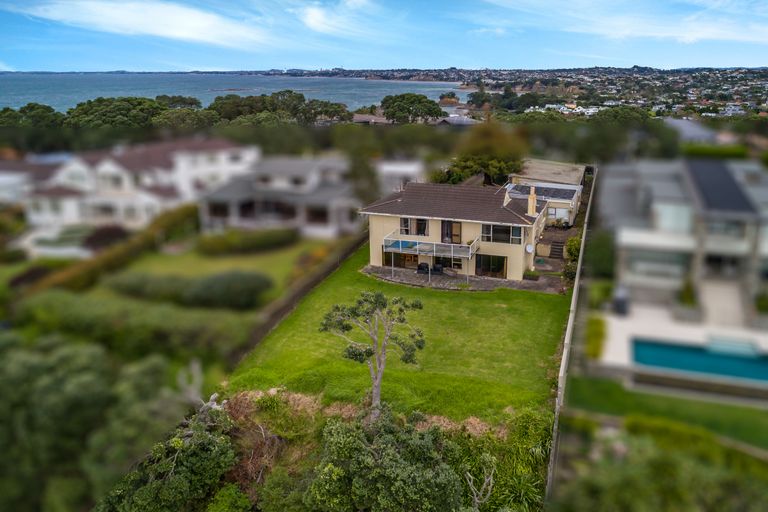 Photo of property in 38 Cliff Road, Torbay, Auckland, 0630