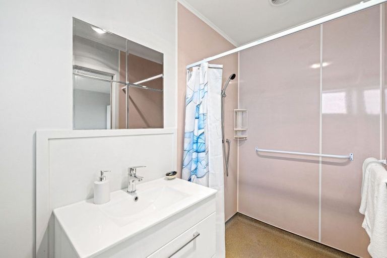 Photo of property in 7 Ludlow Place, Parklands, Christchurch, 8083