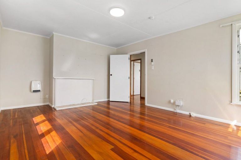 Photo of property in 6 Tate Place, Otara, Auckland, 2023