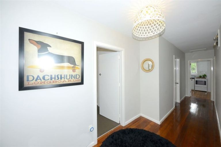 Photo of property in 338 Memorial Avenue, Burnside, Christchurch, 8053