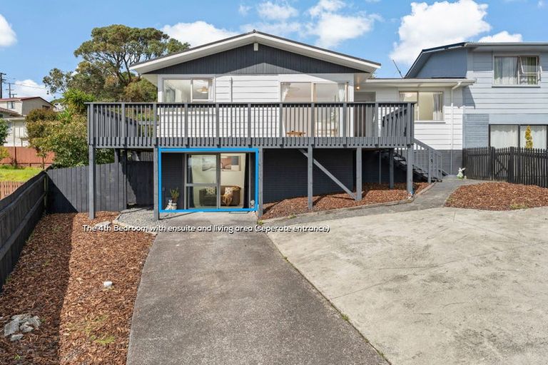 Photo of property in 2/1 Cantina Avenue, Bayview, Auckland, 0629