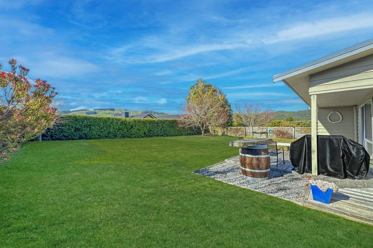 Photo of property in 53 Montgomery Crescent, Kinloch, Taupo, 3377