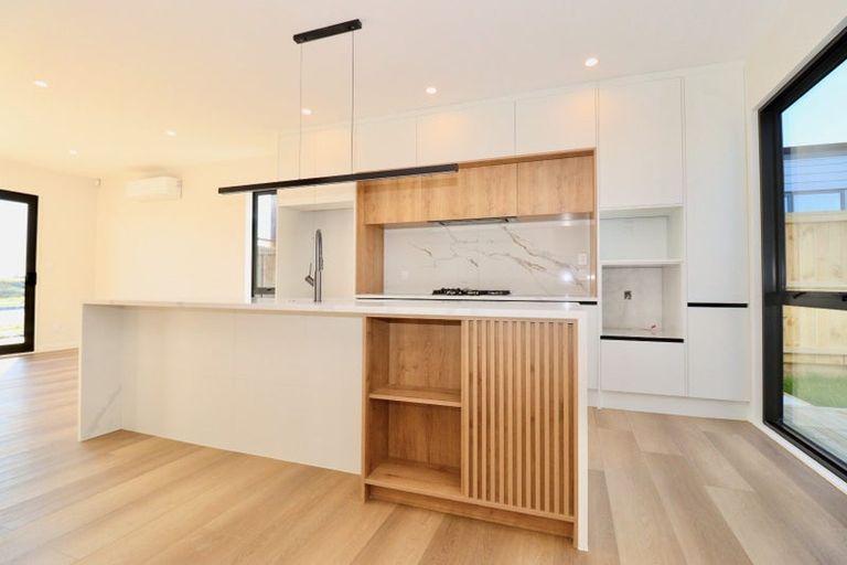 Photo of property in 13 Wagyu Lane, Karaka, 2580