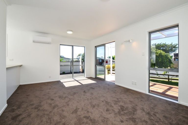 Photo of property in 23 Jasmine Avenue, Dinsdale, Hamilton, 3204