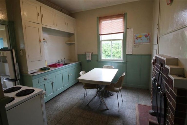 Photo of property in 160 Main South Road, Green Island, Dunedin, 9018