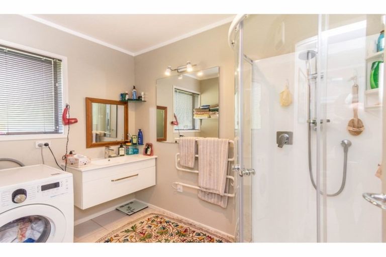 Photo of property in 21/16 Willerton Avenue, New Lynn, Auckland, 0600