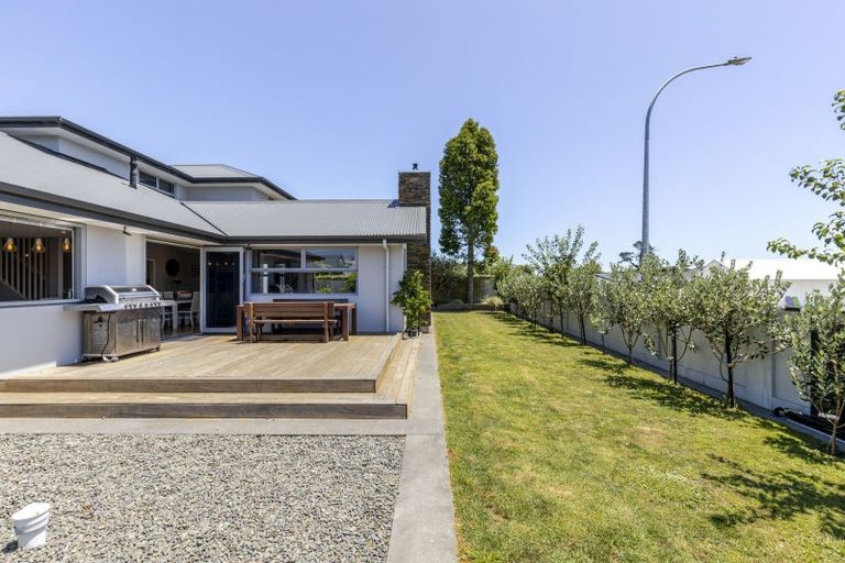 Photo of property in 22 Smith Street, Lepperton, New Plymouth, 4373