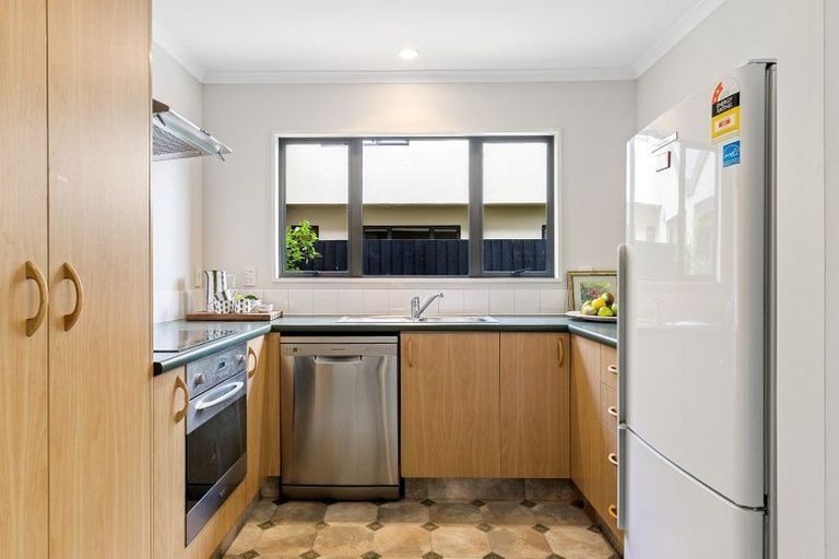 Photo of property in 4/67 Brockworth Place, Riccarton, Christchurch, 8011