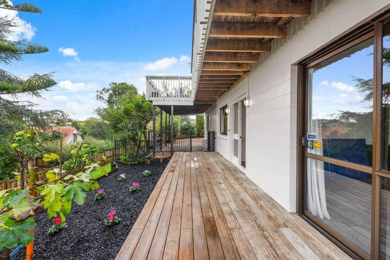 Photo of property in 10 Pine Terrace, Howick, Auckland, 2014