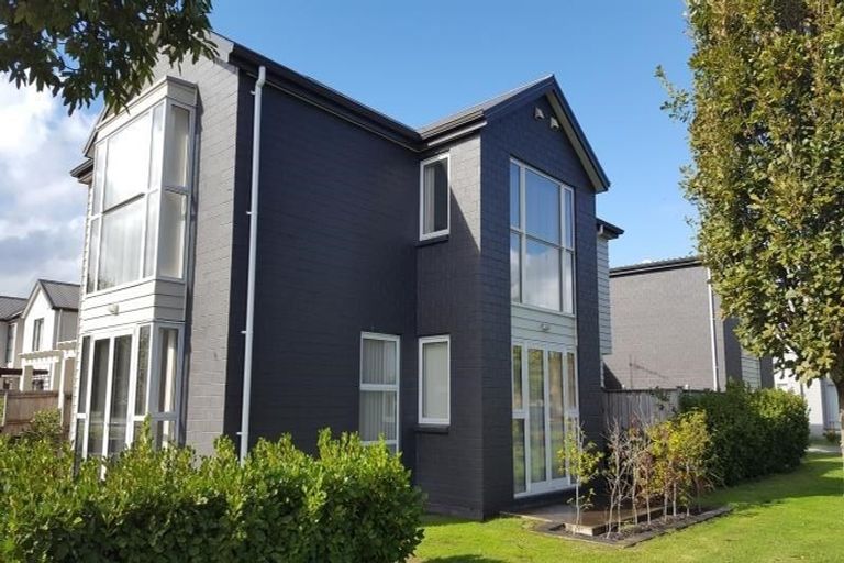 Photo of property in 39 Popokatea Drive, Takanini, 2112