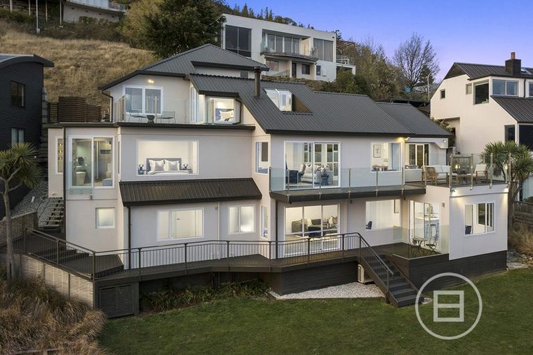 Photo of property in 16 Peregrine Place, Queenstown, 9300