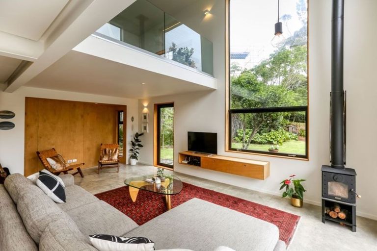 Photo of property in 76 Cutfield Road, New Plymouth, 4310