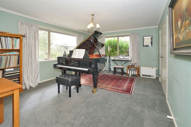 Photo of property in 32 Callum Brae Drive, Rototuna, Hamilton, 3210