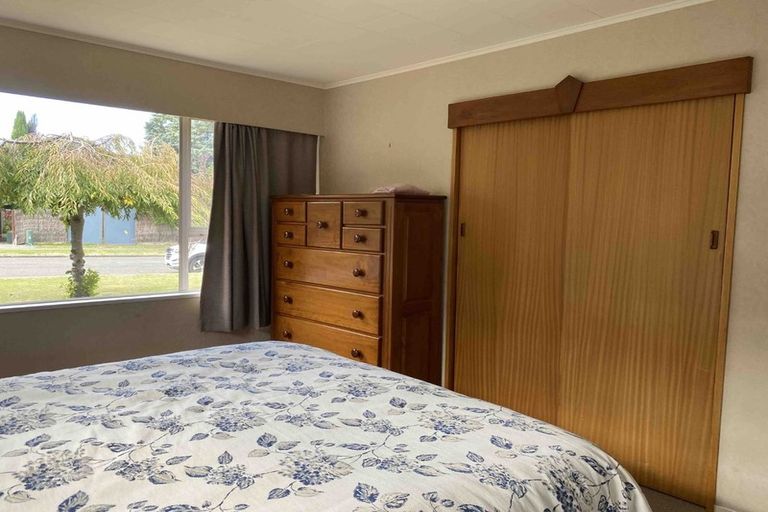Photo of property in 3 Trigg Crescent, Taradale, Napier, 4112