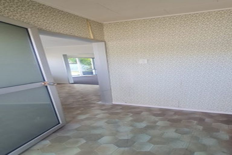 Photo of property in 12-16 Wynyard Crescent, Tamatea, Napier, 4112
