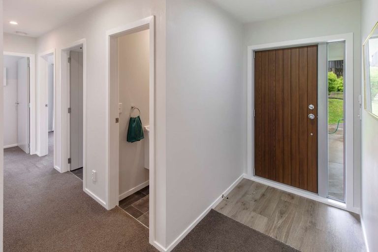 Photo of property in 28 Sunstone Crescent, Brown Owl, Upper Hutt, 5018