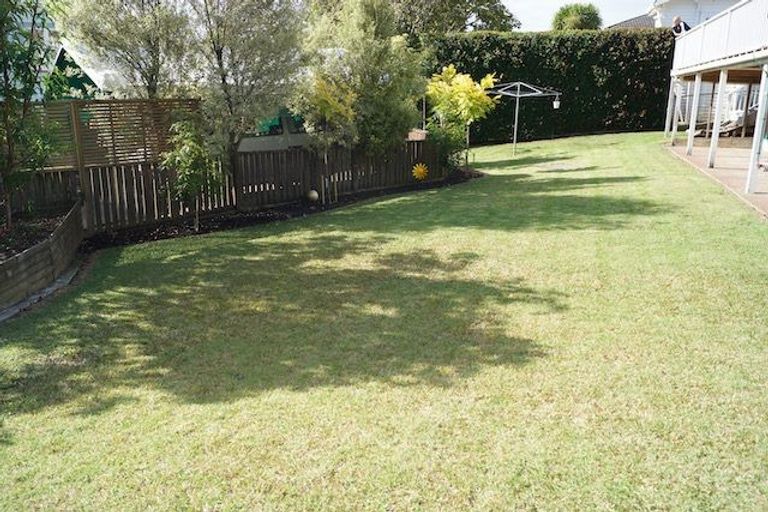 Photo of property in 4 Pasadena Avenue, Point Chevalier, Auckland, 1022