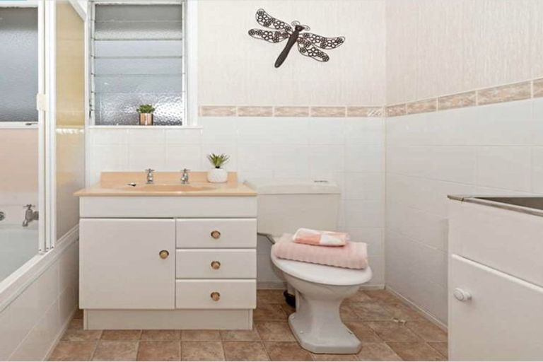 Photo of property in 1/133 Titirangi Road, New Lynn, Auckland, 0600