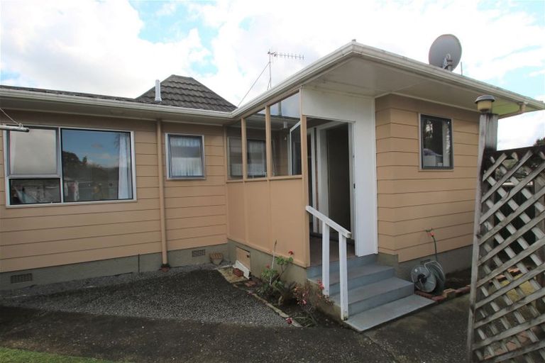 Photo of property in 380 Oxford Street, Levin, 5510