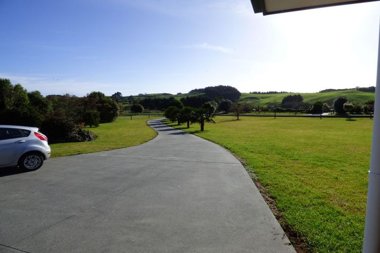 Photo of property in 130 Equestrian Drive, Kerikeri, 0294