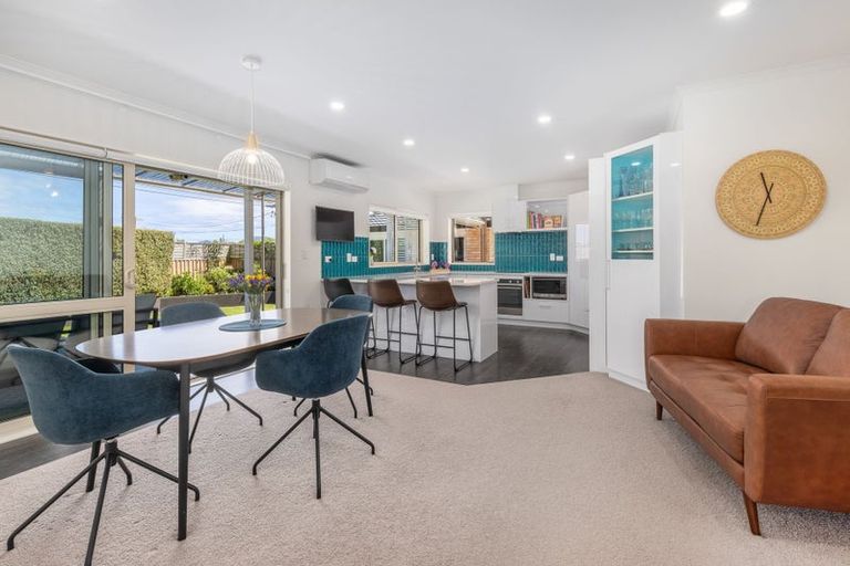 Photo of property in 1 Harry Shaw Way, Raumati South, Paraparaumu, 5032