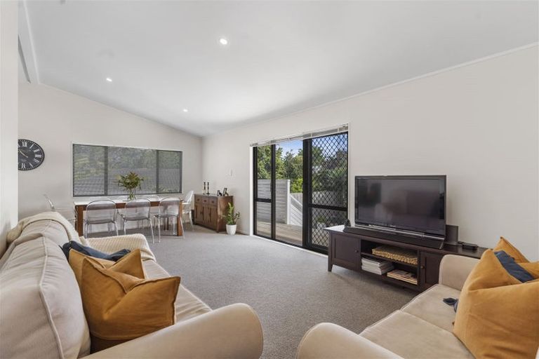 Photo of property in 2/8 Wattle Street, New Lynn, Auckland, 0600