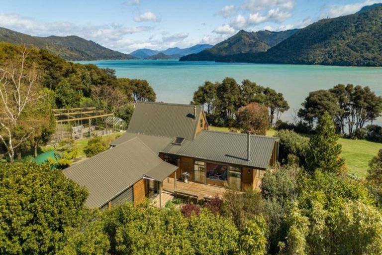 Photo of property in 4141 Kenepuru Road, Kenepuru Head, Picton, 7282