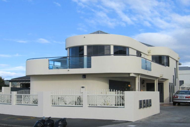 Photo of property in 24b The Esplanade, Westshore, Napier, 4110