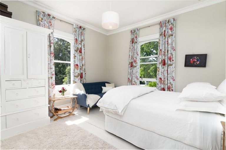 Photo of property in 17 Johnston Street, Featherston, 5710