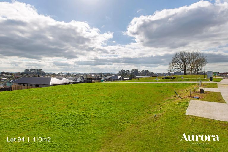 Photo of property in 32 Taahunui Rise, Peacocke, 3206