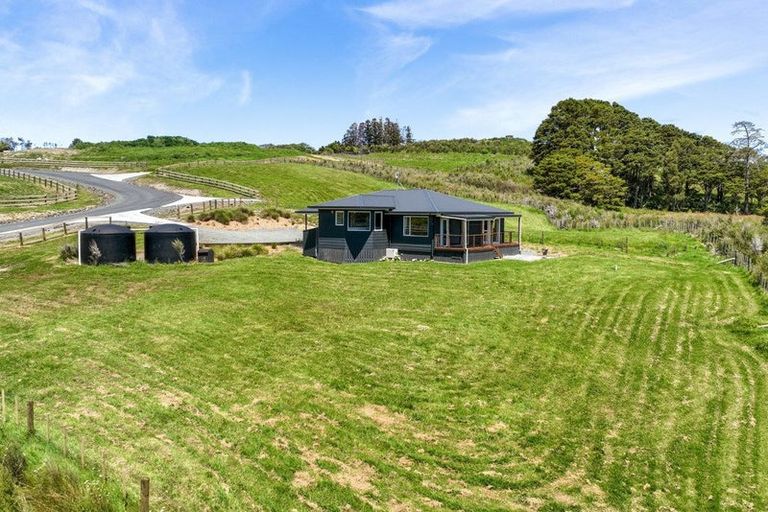 Photo of property in 6 Protea Lane, Kaiwaka, 0573