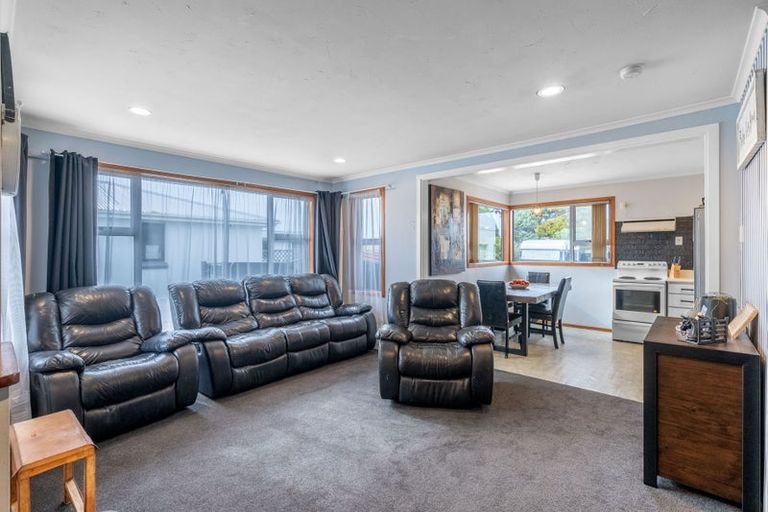 Photo of property in 17 Regent Street, Newfield, Invercargill, 9812