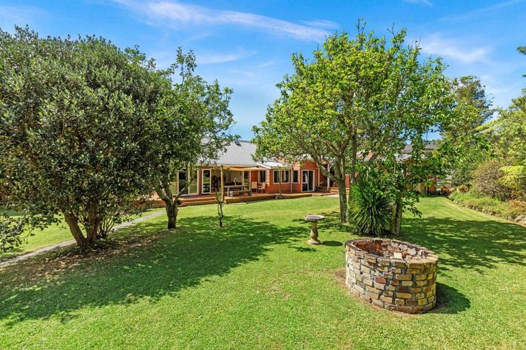 Photo of property in 45 Te Maika Road, Ngunguru, Whangarei, 0173