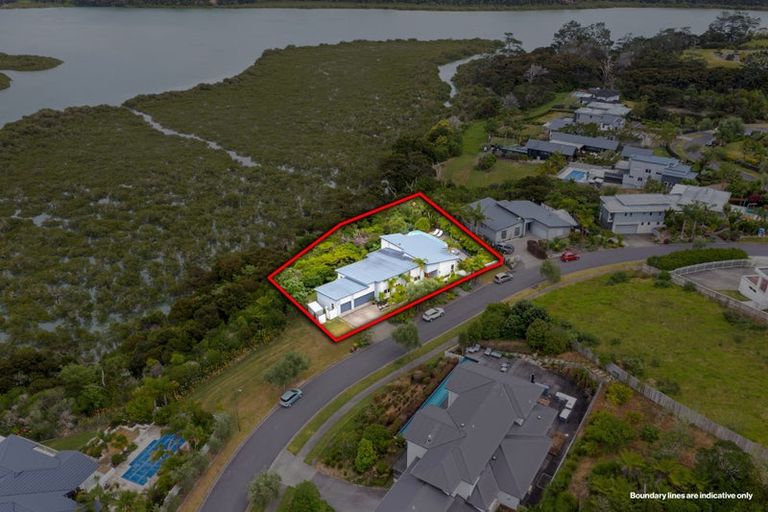 Photo of property in 29 Schopolo Place, Schnapper Rock, Auckland, 0632