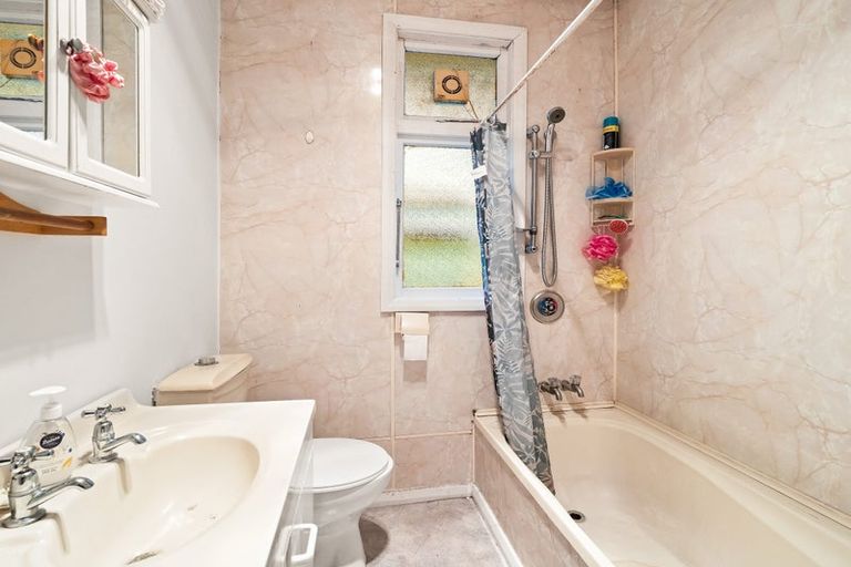 Photo of property in 8 Hudson Street, Caversham, Dunedin, 9011