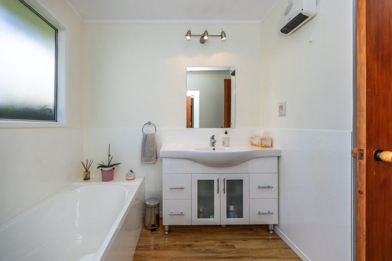 Photo of property in 120 Belcher Street, Pirongia, 3802