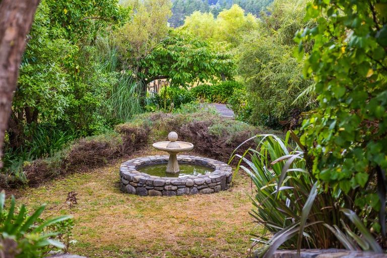 Photo of property in 65 Killalea Place, Paraparaumu, 5032