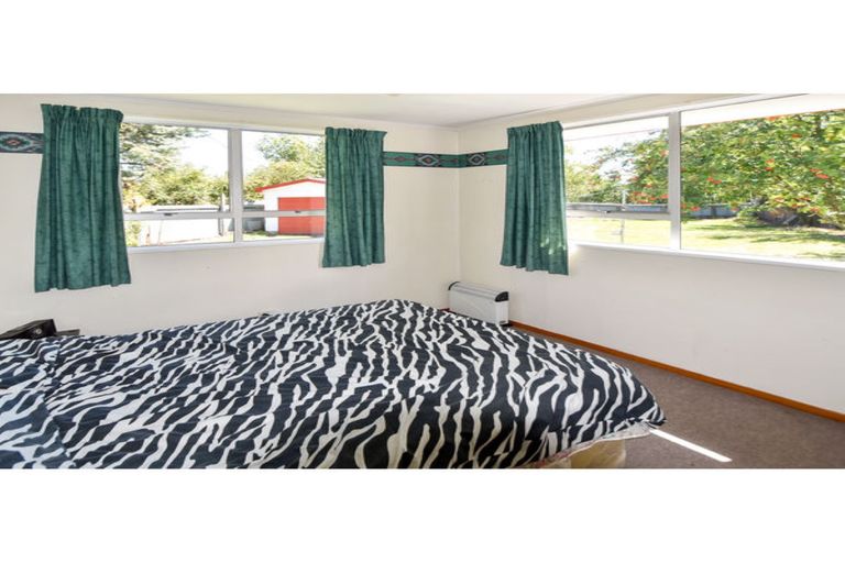 Photo of property in 16 Rata Road, Twizel, 7901