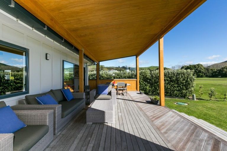 Photo of property in 43 Shoal Beach Road, Aramoana, Waipawa, 4271