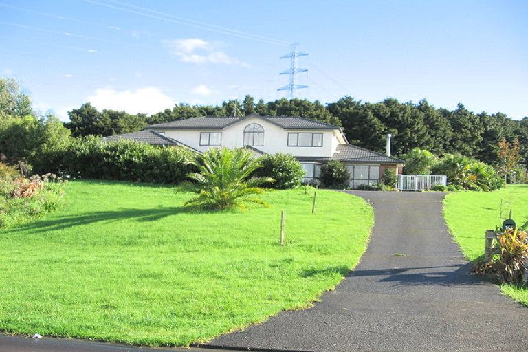 Photo of property in 164 Polo Prince Drive, Alfriston, Auckland, 2105