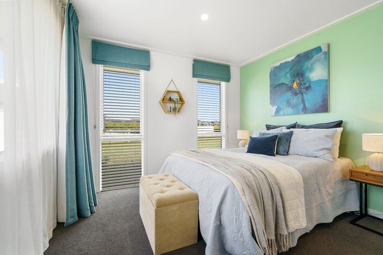 Photo of property in 12 Mike Smith Drive, Cambridge, 3434