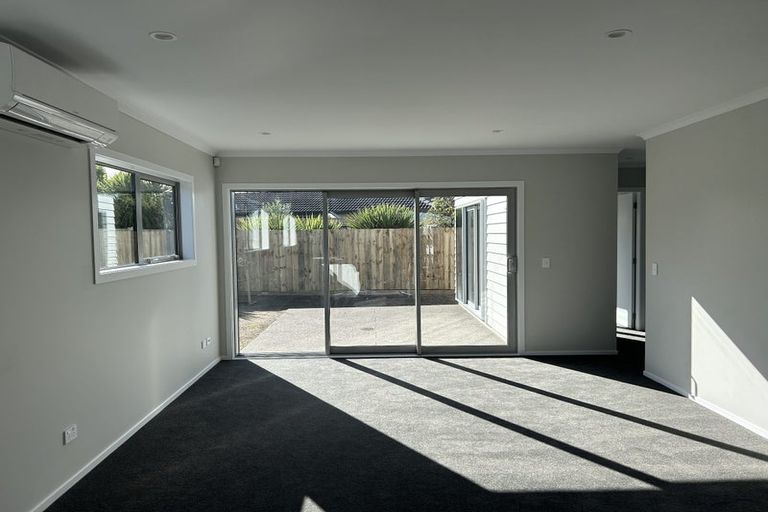 Photo of property in 18 Koru Loop, Paraparaumu, 5032