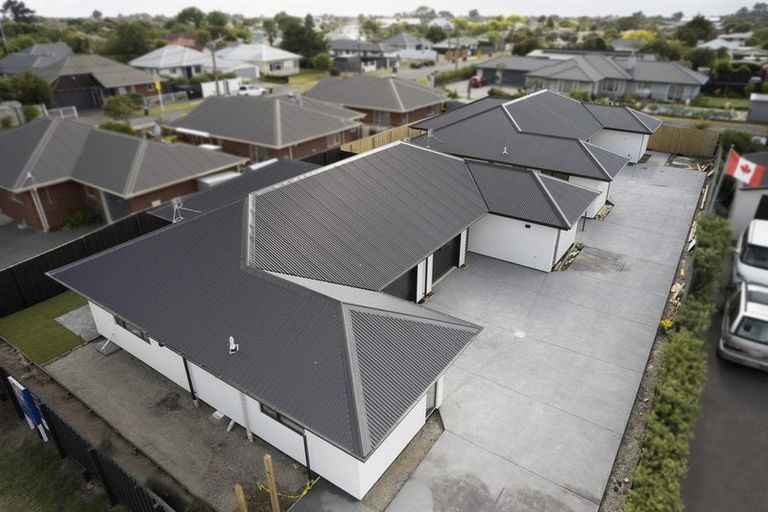 Photo of property in 214a Bower Avenue, North New Brighton, Christchurch, 8083
