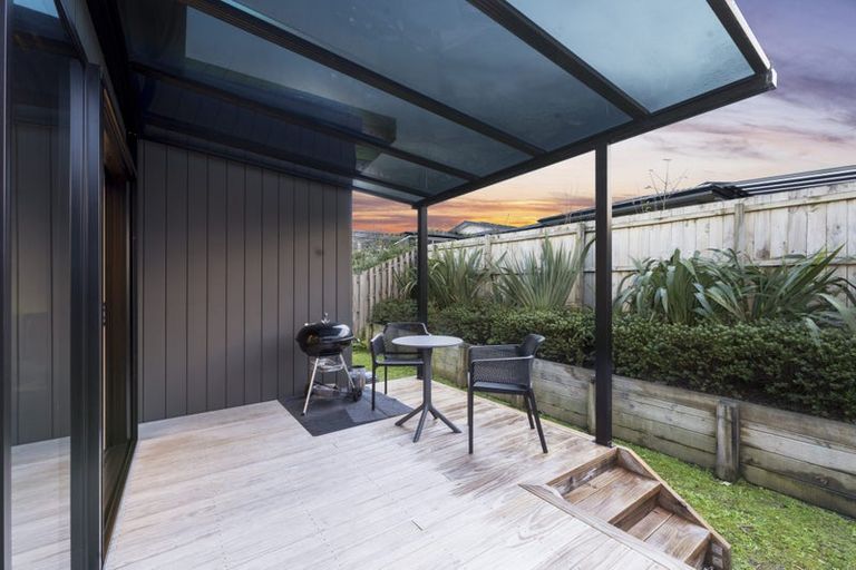 Photo of property in 19 Patrick Rice Drive, Swanson, Auckland, 0614