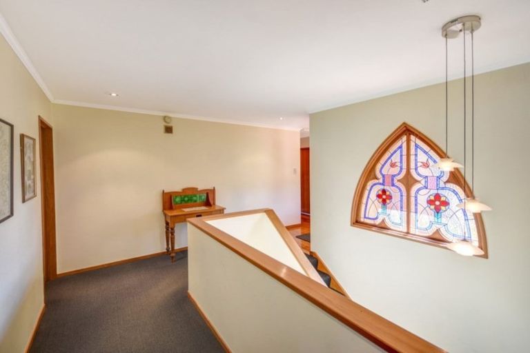 Photo of property in 22 Bayne Terrace, Macandrew Bay, Dunedin, 9014