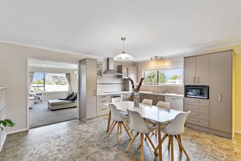 Photo of property in 4 Galvan Avenue, Sunnyhills, Auckland, 2010