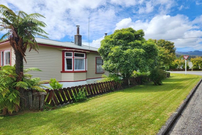 Photo of property in 25a Ballance Street, Runanga, 7803