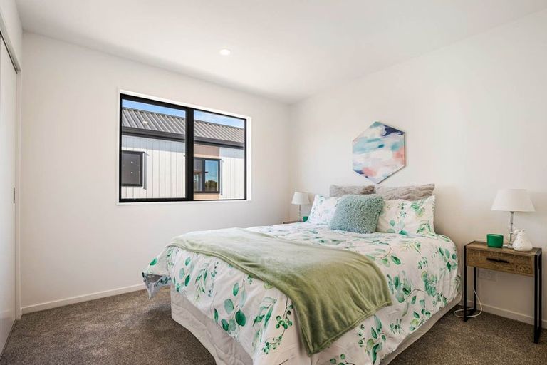 Photo of property in 3/10 Arney Road, Ranui, Auckland, 0612